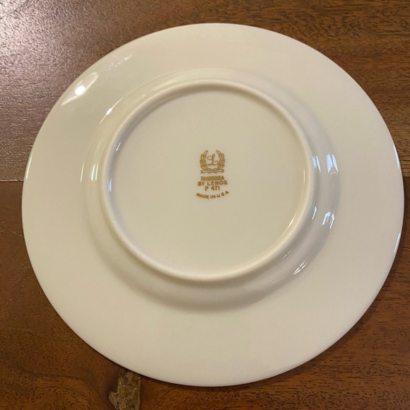 Lenox Rhodora bread and butter plates. The price is for 6 plates - Picture 5 of 6